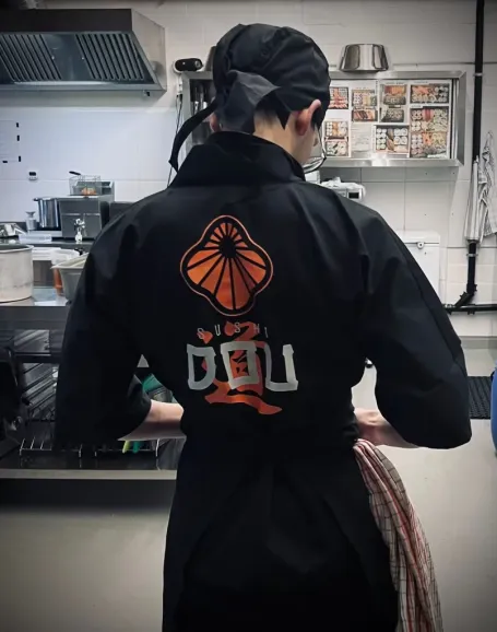 Sushi dou uniforme 806x1024