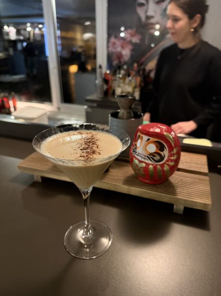 Drinks and fun sushi dou